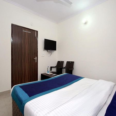 אמריצר Oyo 10075 Hotel Kaydee מראה חיצוני תמונה