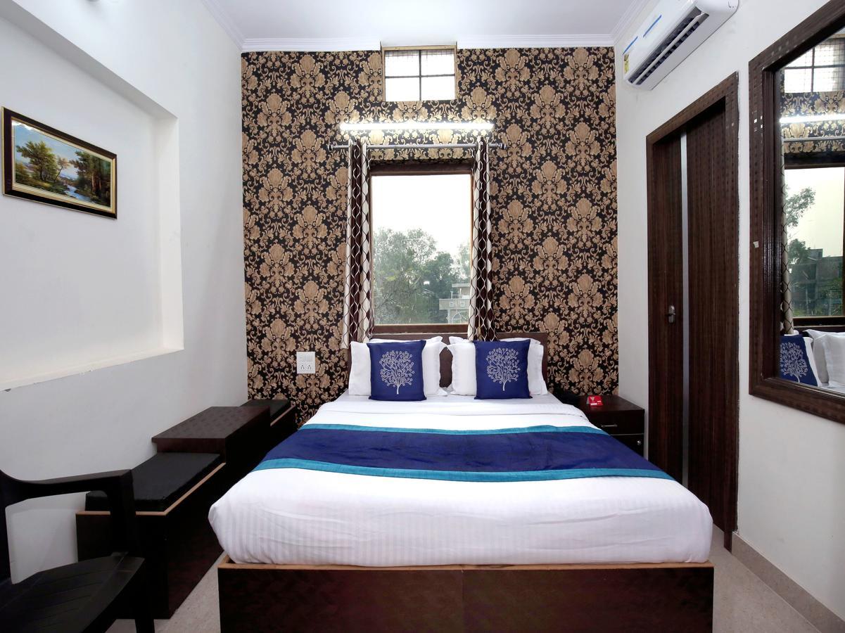 אמריצר Oyo 10075 Hotel Kaydee מראה חיצוני תמונה