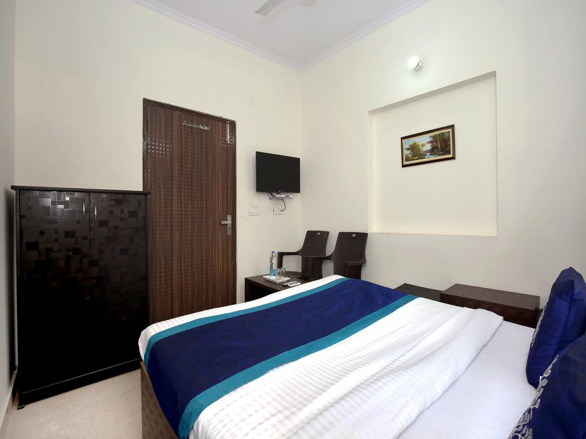 אמריצר Oyo 10075 Hotel Kaydee מראה חיצוני תמונה