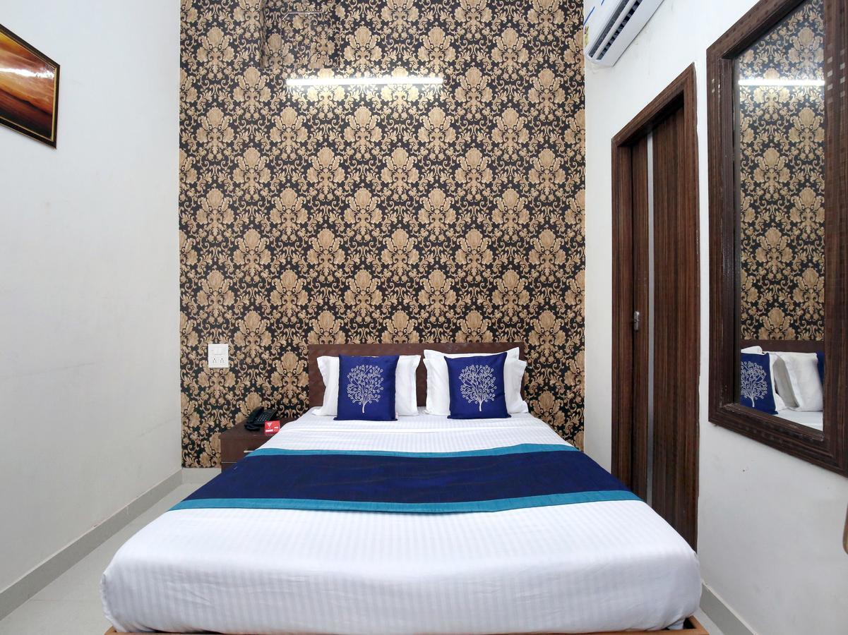 אמריצר Oyo 10075 Hotel Kaydee מראה חיצוני תמונה