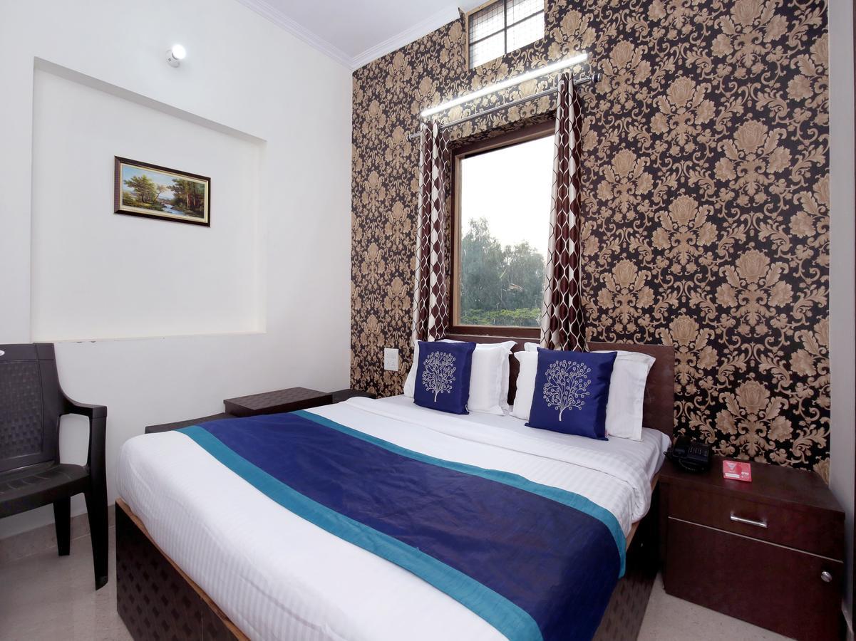אמריצר Oyo 10075 Hotel Kaydee מראה חיצוני תמונה